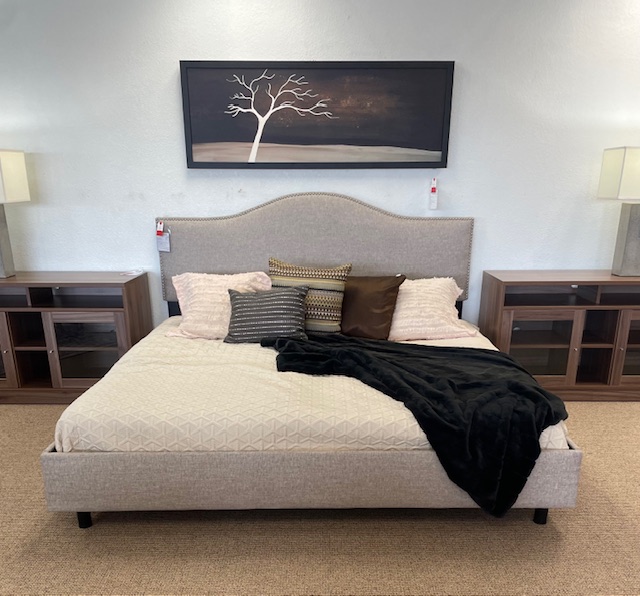 King Bed Frame Gray Linen Fabric W 80 x L 82