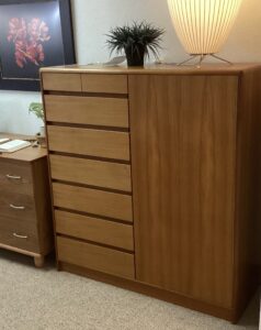 Gent's Chest 8 drawers Cabinet side: 2 Shelves 3 Drawers Teak Veneer W 46 x D 18 x H 50