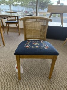 Dining Chair (4) Oak Wood Needlepoint Fabric Upholstery-Navy Color L 19 x W 22 V H 30.5